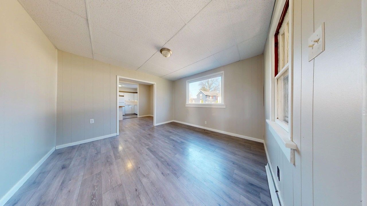 311 Auburn St - Photo 3 of 18