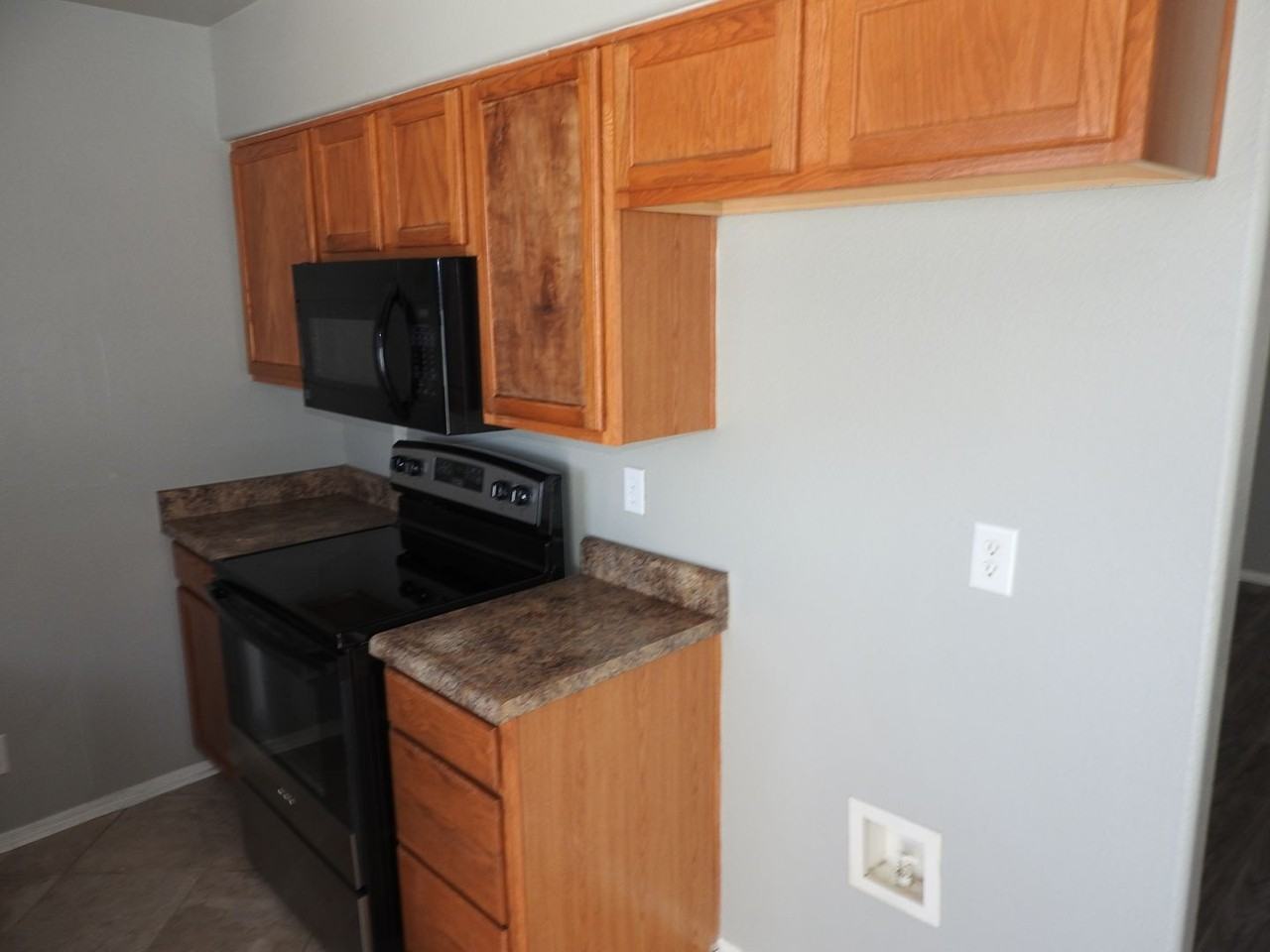 3776 N Egar Rd - Photo 5 of 30