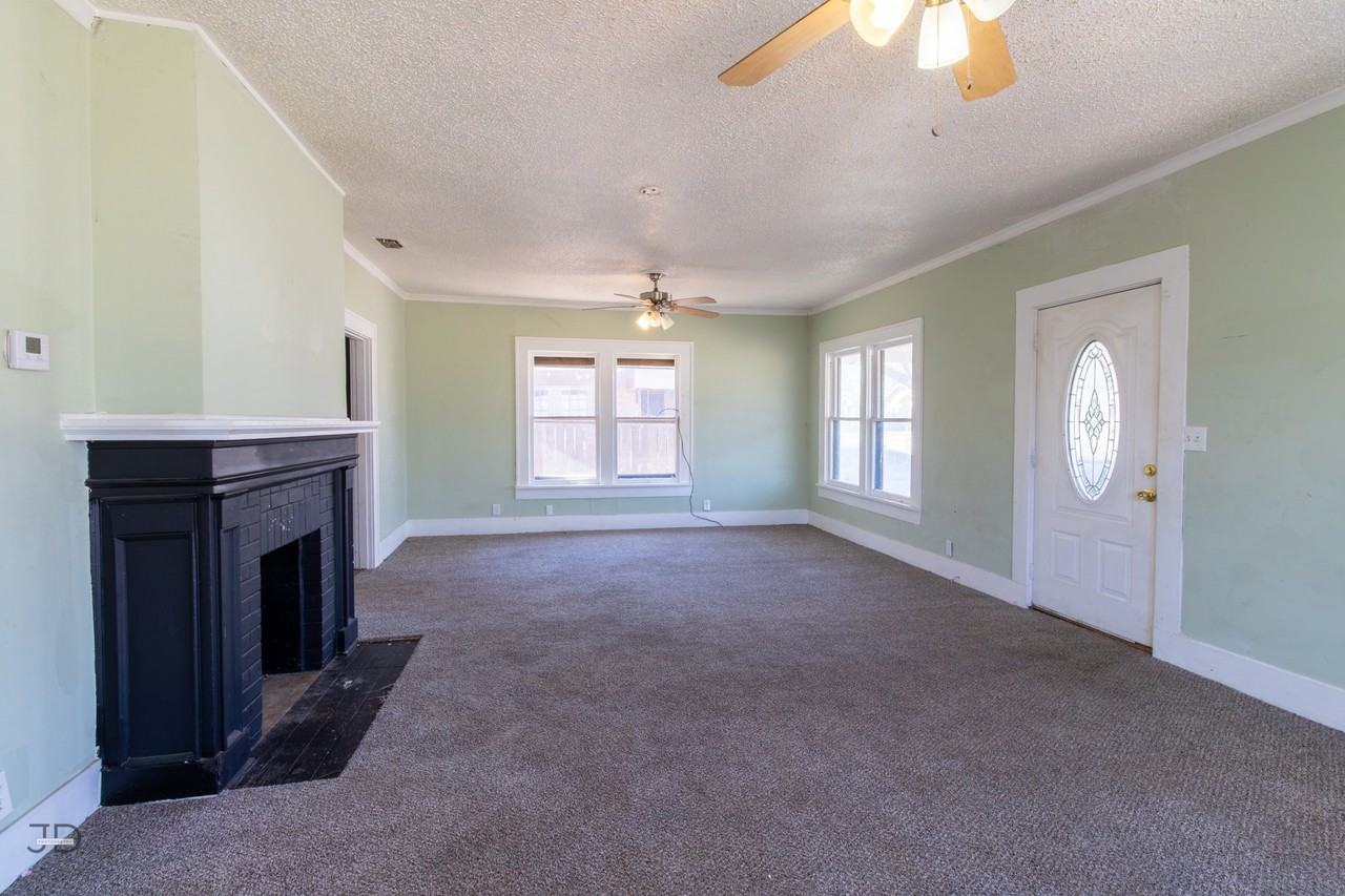 2139 Avenue F #1 - Photo 2 of 18