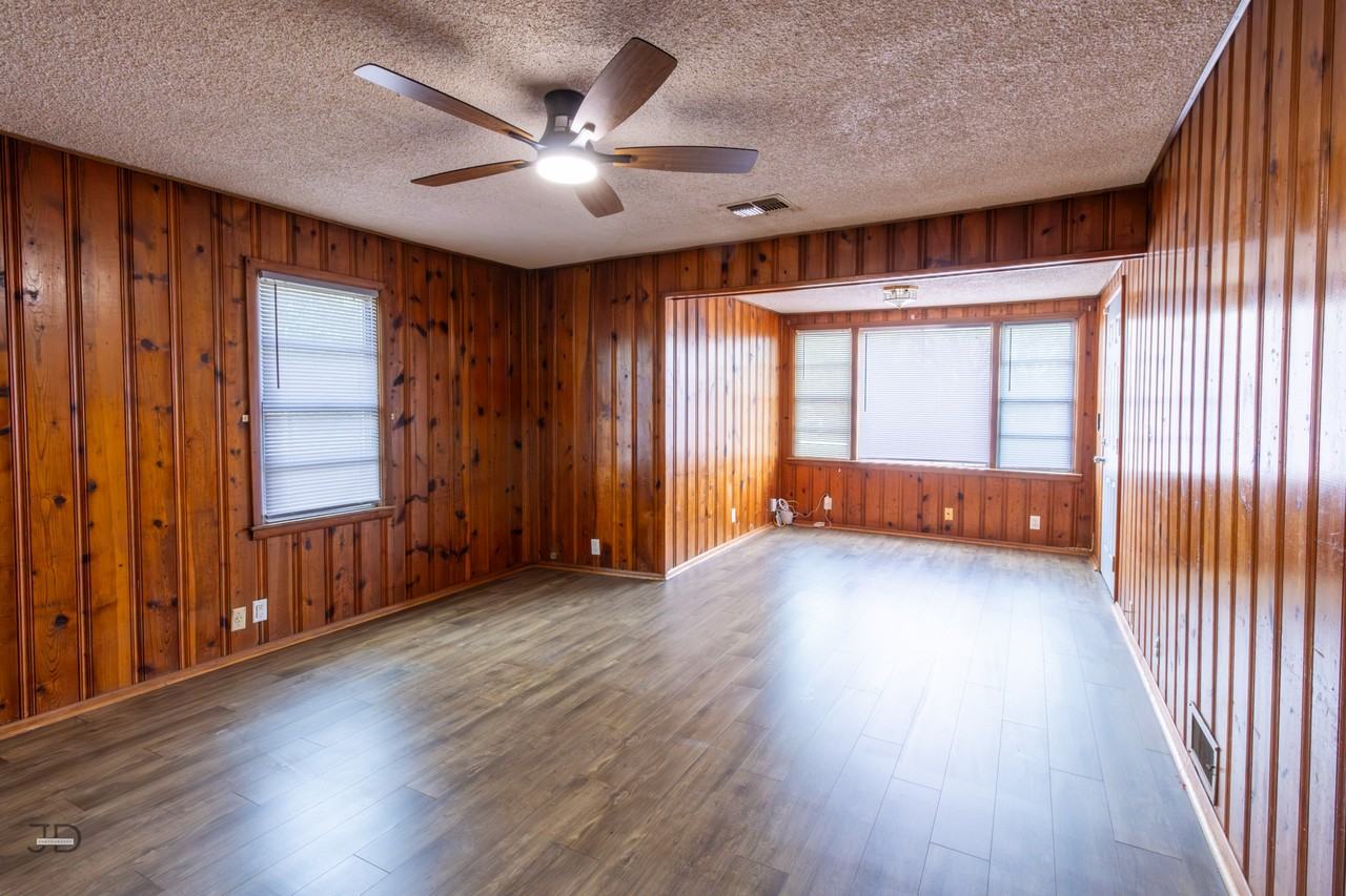 709 E 1st St #1 - Photo 6 of 21