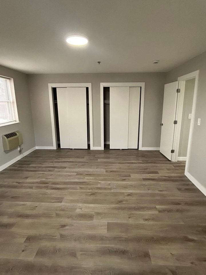 7012 Rising Sun Ave. - Photo 4 of 25