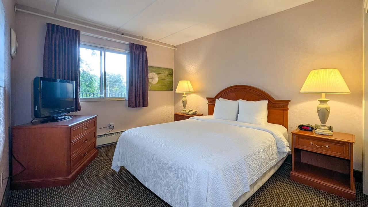 Stoneridge Apartments - Photo 2 of 10