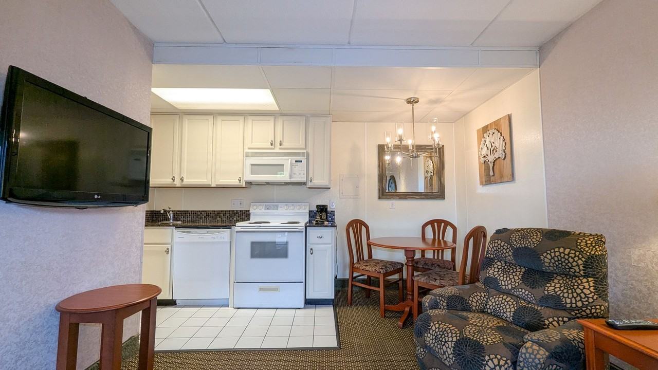 Stoneridge Apartments - Photo 3 of 10