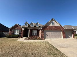 featured image of 4204 W Laredo St