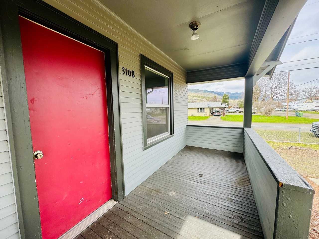 3108 N Alder St - Photo 2 of 24