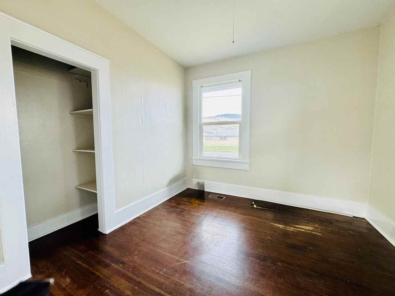 3108 N Alder St - Photo 7 of 24