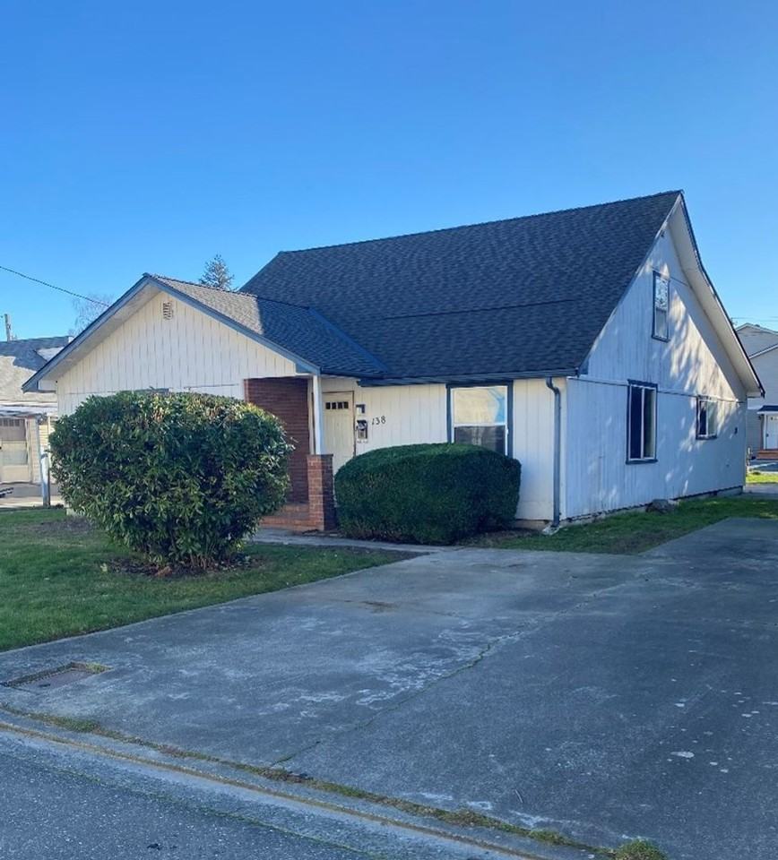 138 E Orange Ave - Photo 3 of 16