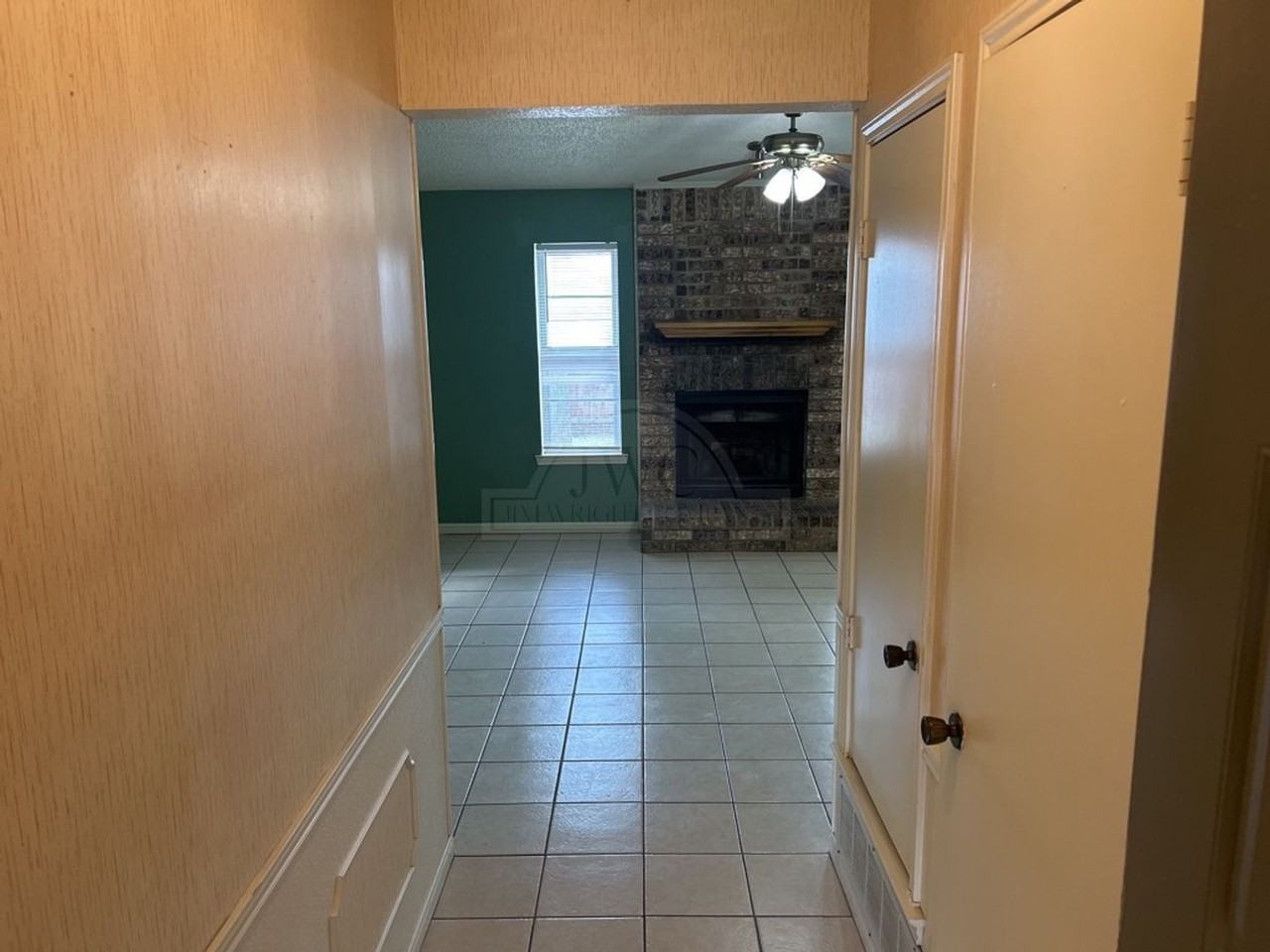 2608 Jade Rd - Photo 2 of 29