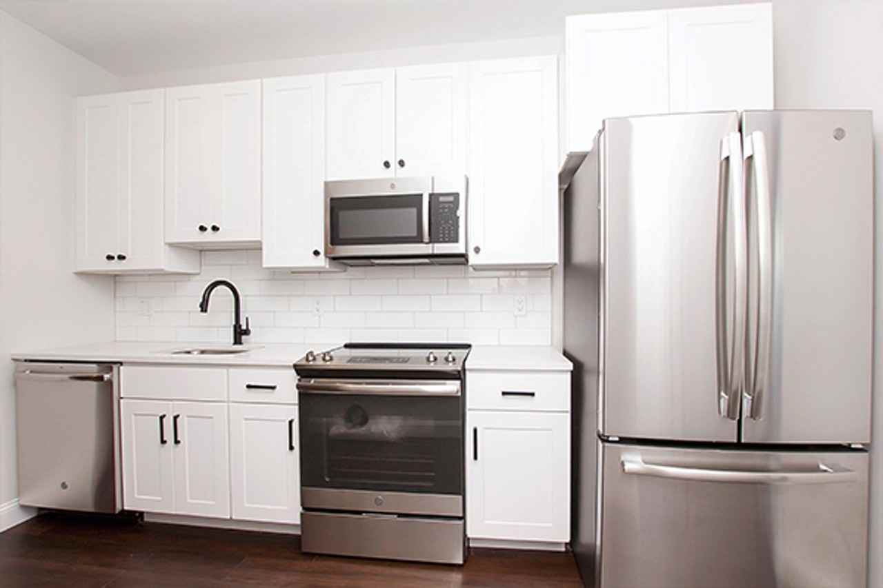 120 Washington St - Photo 2 of 6