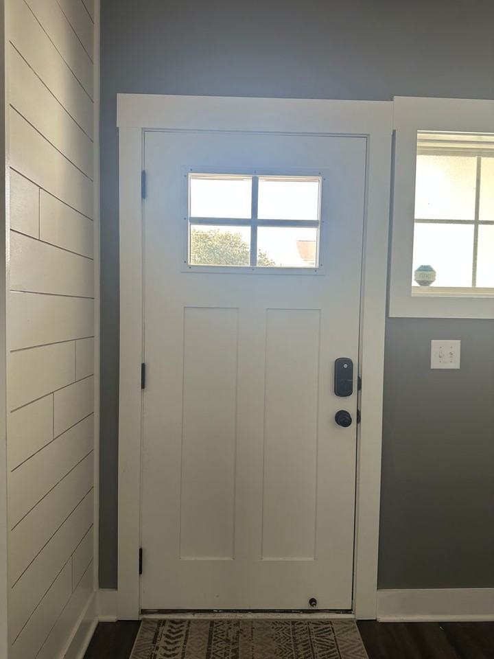 238 E Ivybridge Dr - Photo 2 of 50