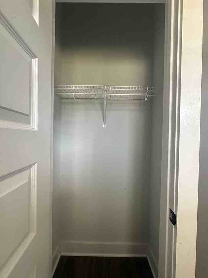 238 E Ivybridge Dr - Photo 5 of 50