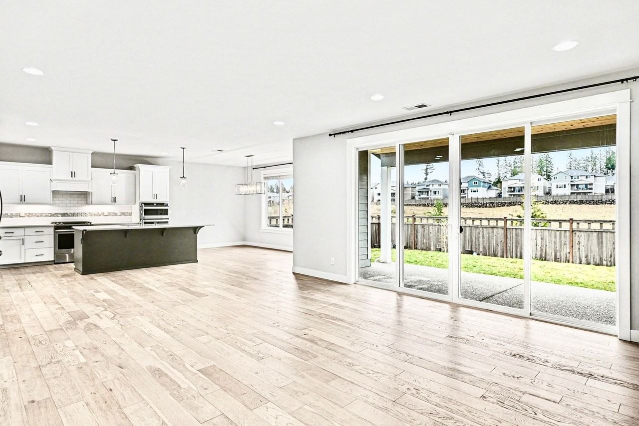 33474 Juniper Ave Se - Photo 2 of 15