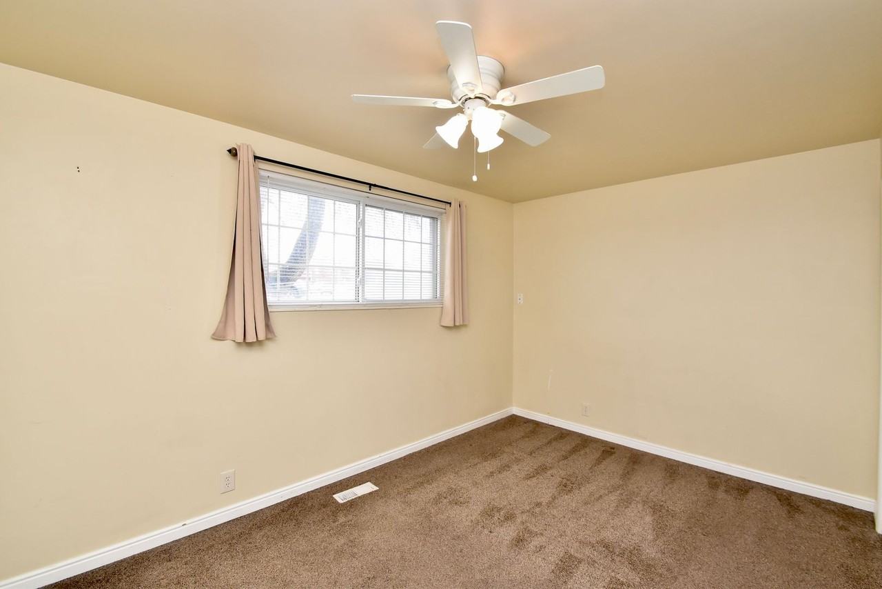 7211 S Ramanee Dr - Photo 7 of 14