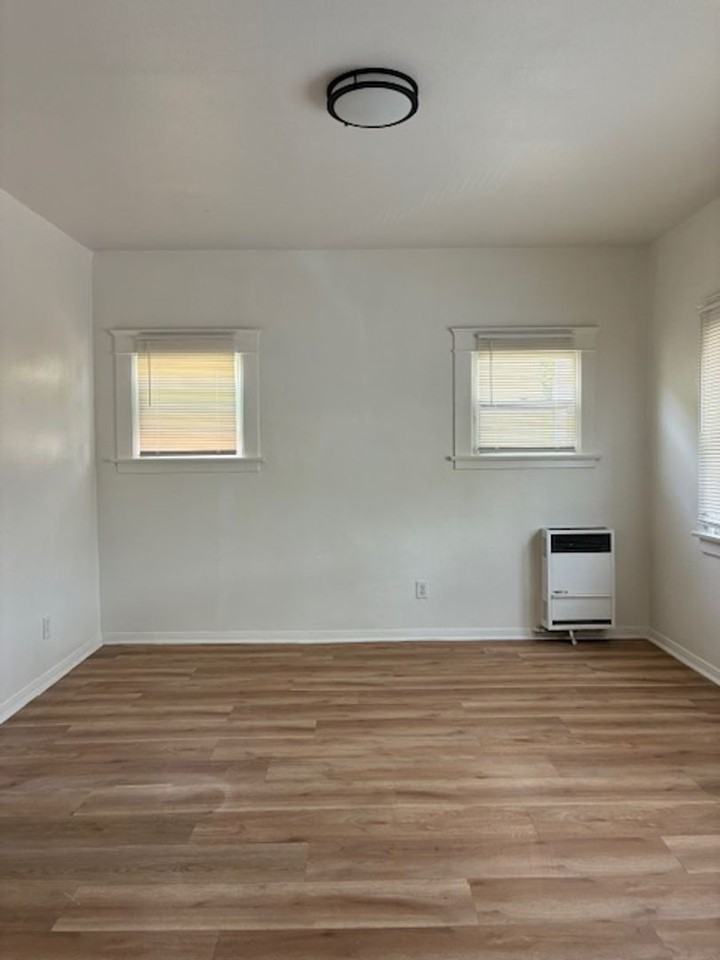 1455 Chestnut Ave #4 - Photo 6 of 9