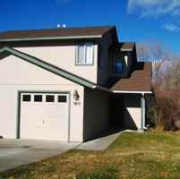 featured image of 978 Ne Hidden Valley Dr