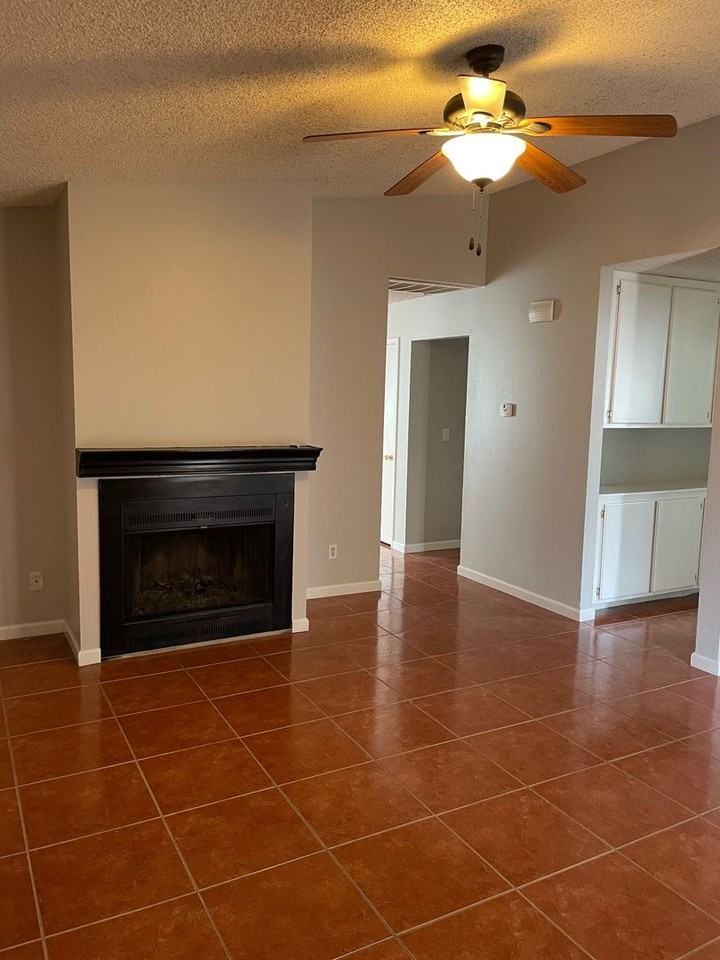 7209 Bronze Cir - Photo 6 of 28