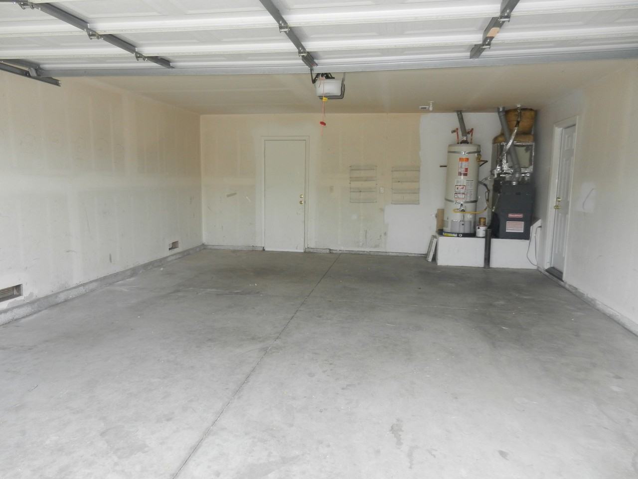 600 Waltz Rd - Photo 5 of 19