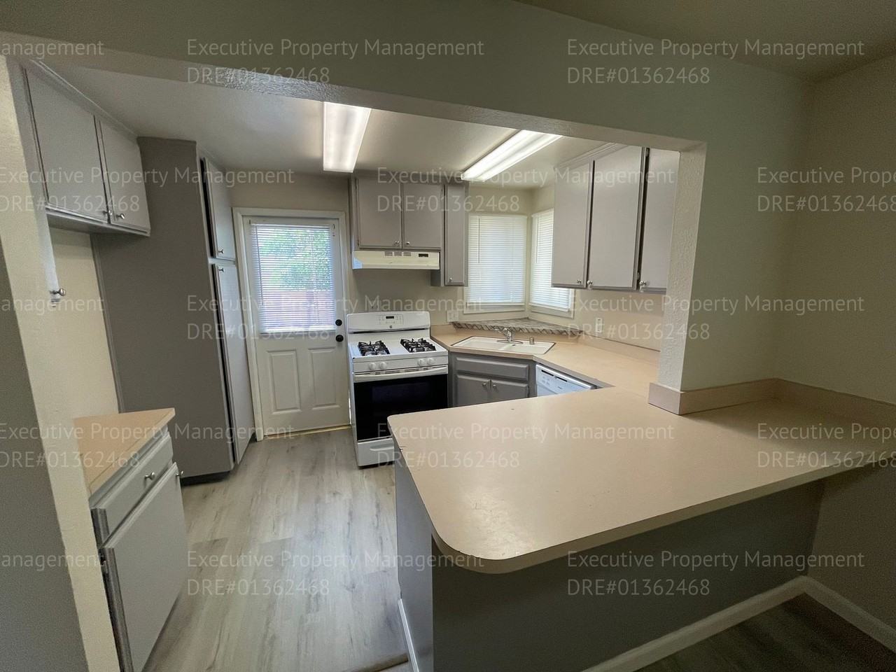 709 Francis St - Photo 5 of 26