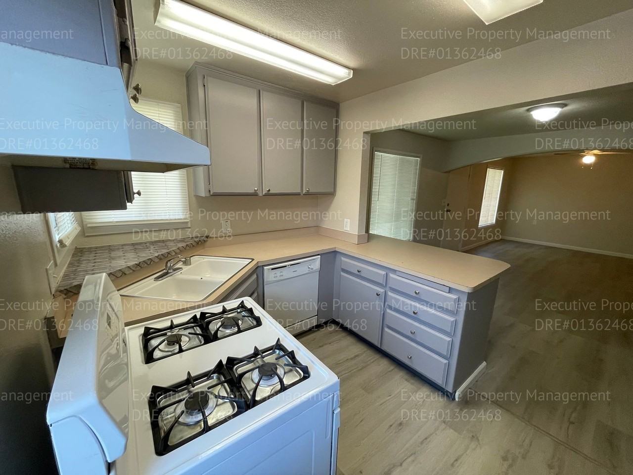 709 Francis St - Photo 7 of 26