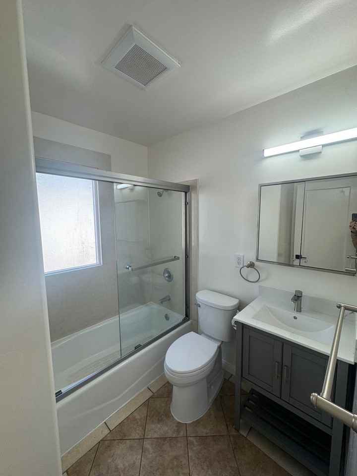 12450 San Pablo Ave #B - Photo 6 of 6