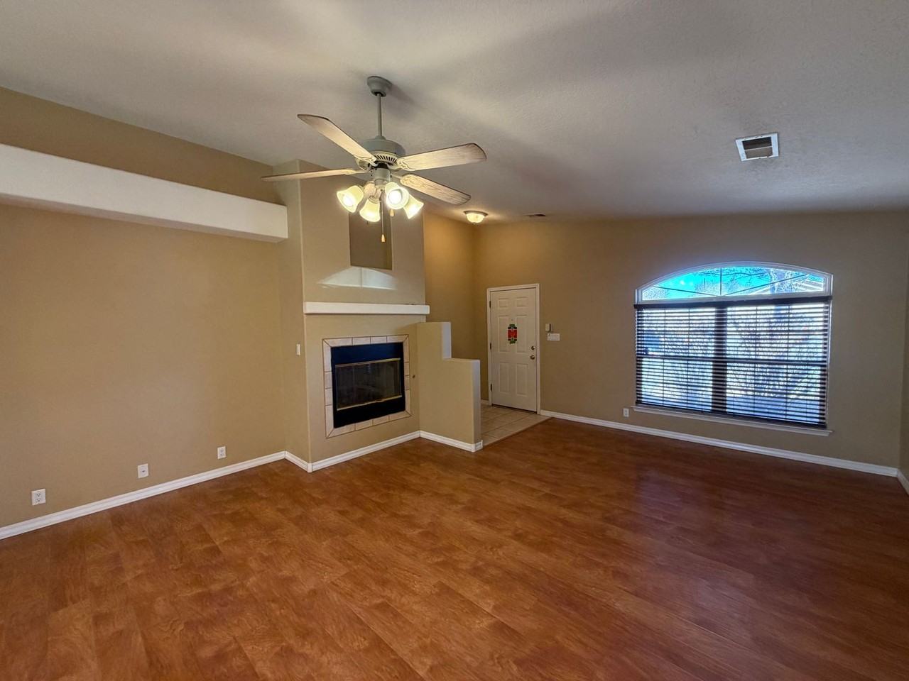 6416 Sonrisa Pl Ne - Photo 5 of 31