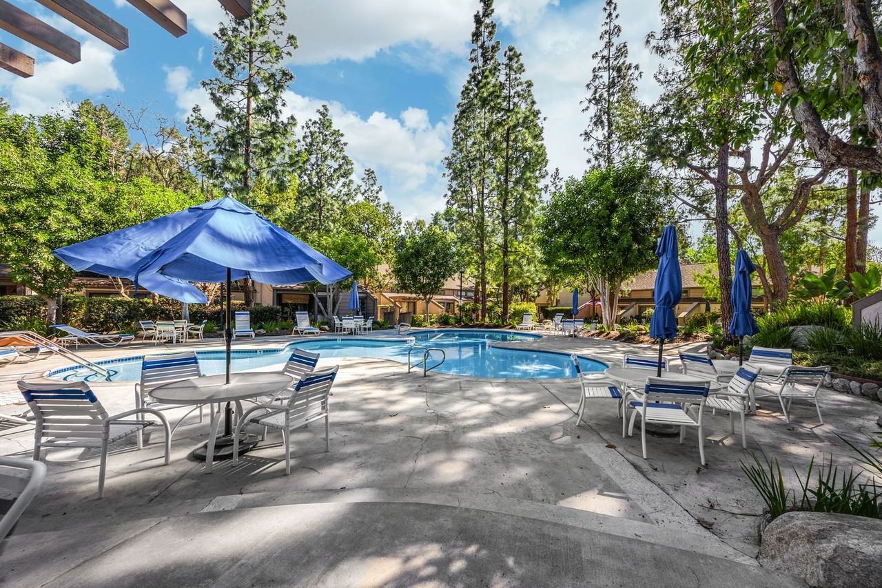 514 Blue Water Ln #155 - Photo 3 of 28