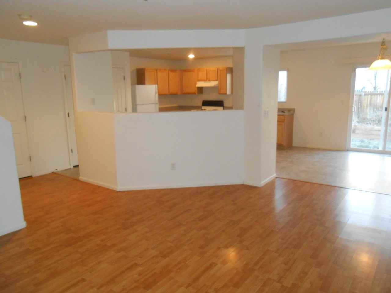 1825 Elk Springs St - Photo 2 of 16