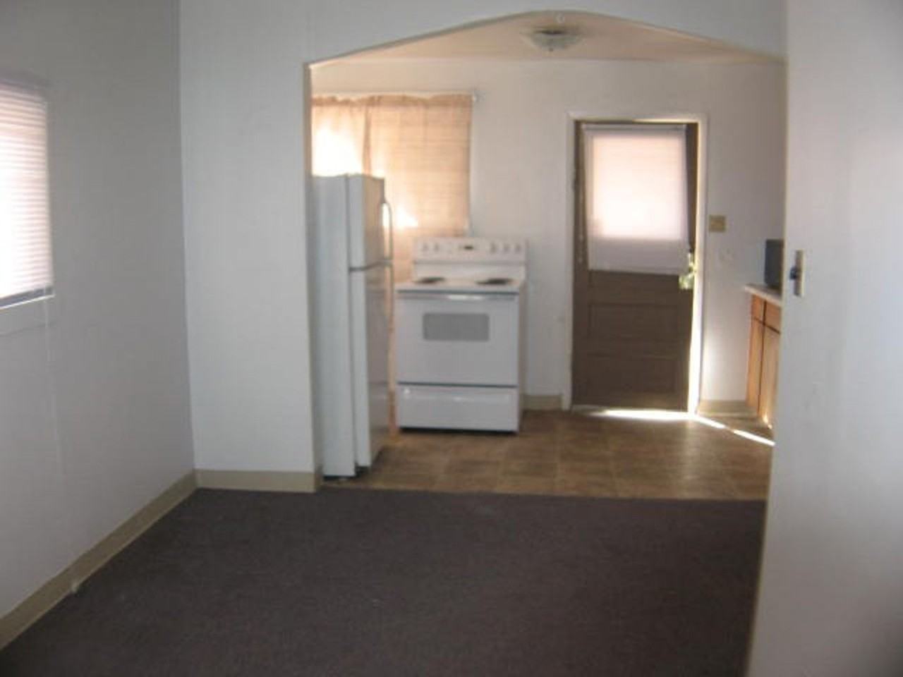 160 1/2 Idaho Ave - Photo 6 of 14