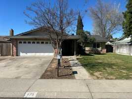 featured image of 1175 E Edison St