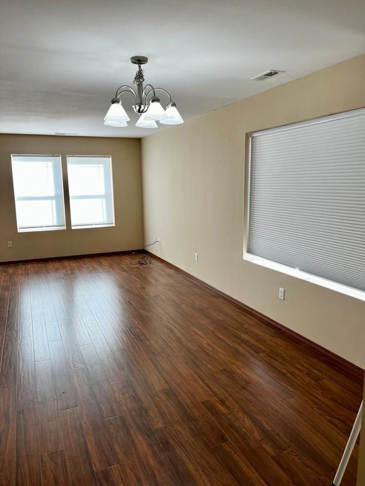 2752 Sw Siskin Cir - Photo 2 of 12