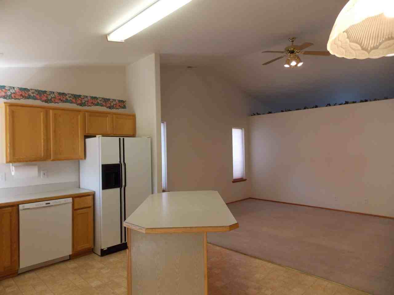 8813 W Bonnie Ave - Photo 2 of 15