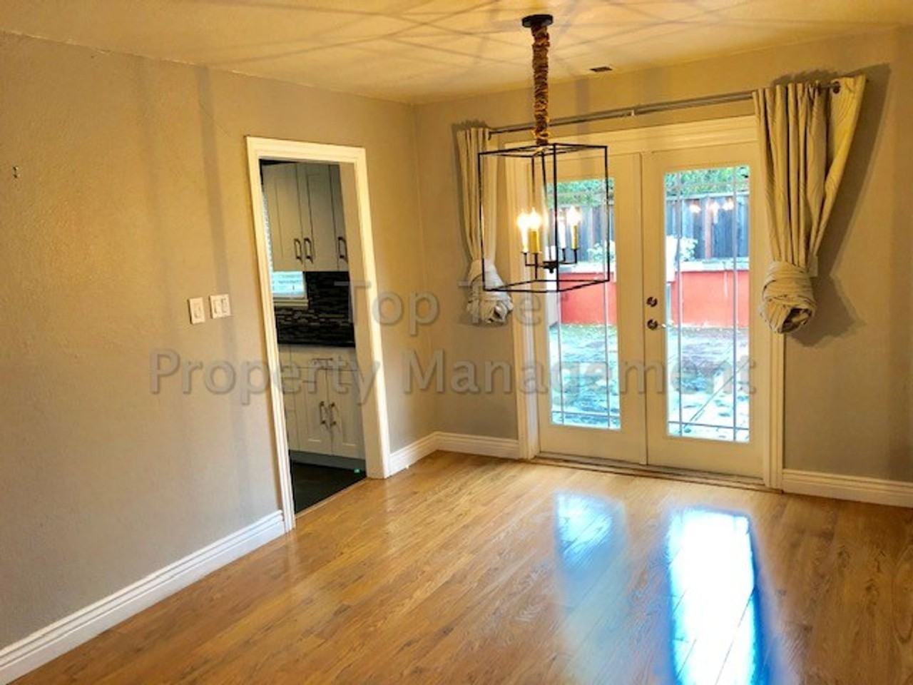 200 Elaine Dr - Photo 7 of 17