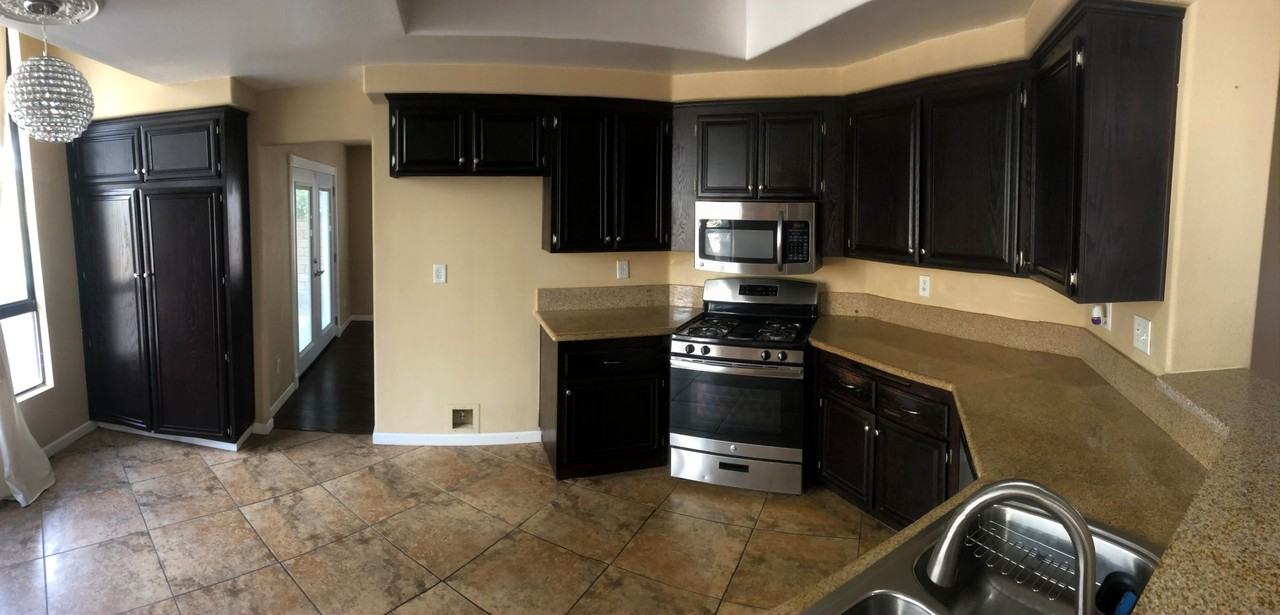 2981 Manchester Cir - Photo 6 of 16