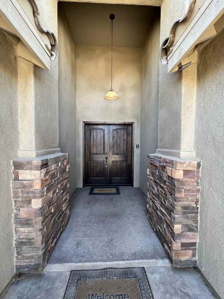 8693 E 34th Pl - Photo 2 of 33