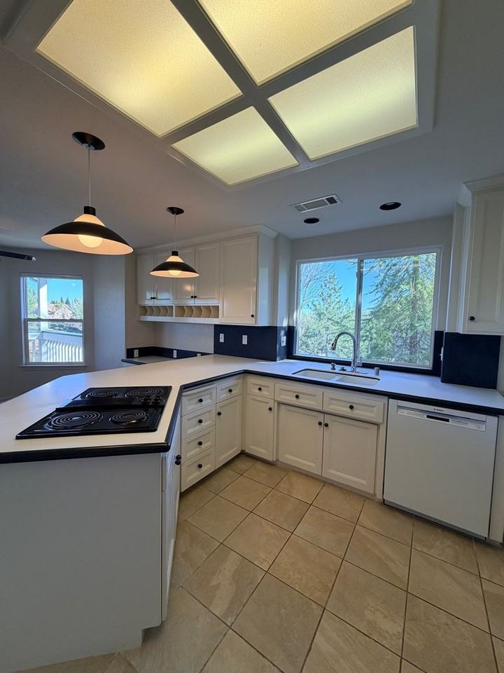 381 Bountiful Path - Photo 7 of 50