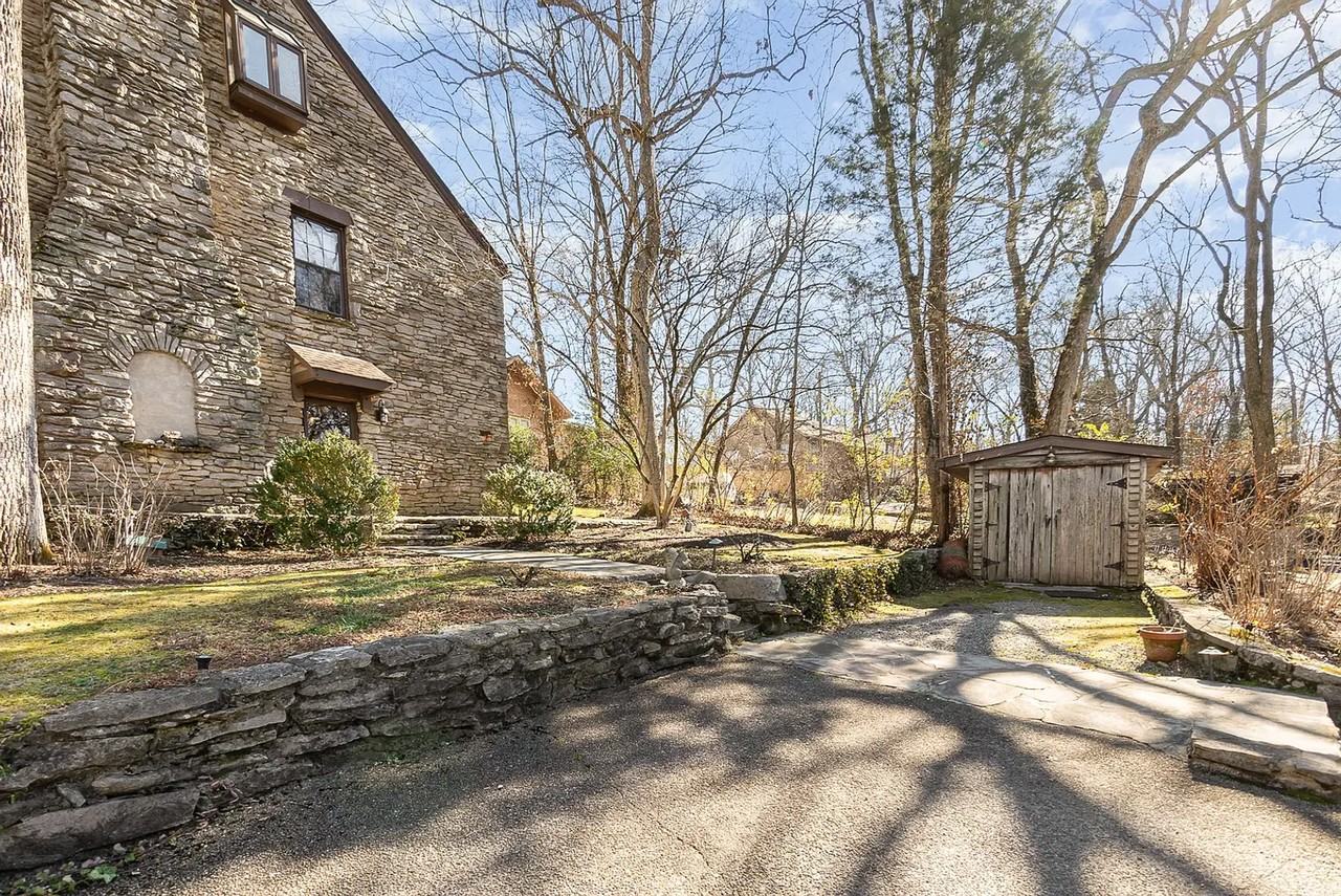 4304 Brush Hill Rd - Photo 5 of 15