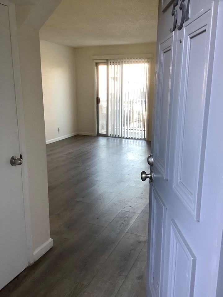 537 Nevin Ave - Photo 2 of 20