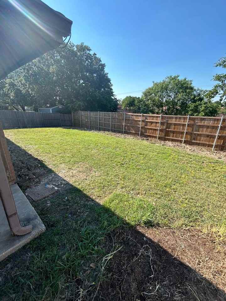 1537 Raleigh Dr - Photo 3 of 14