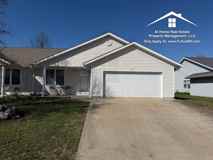 1117 Ashton Cir E - Photo 1 of 1