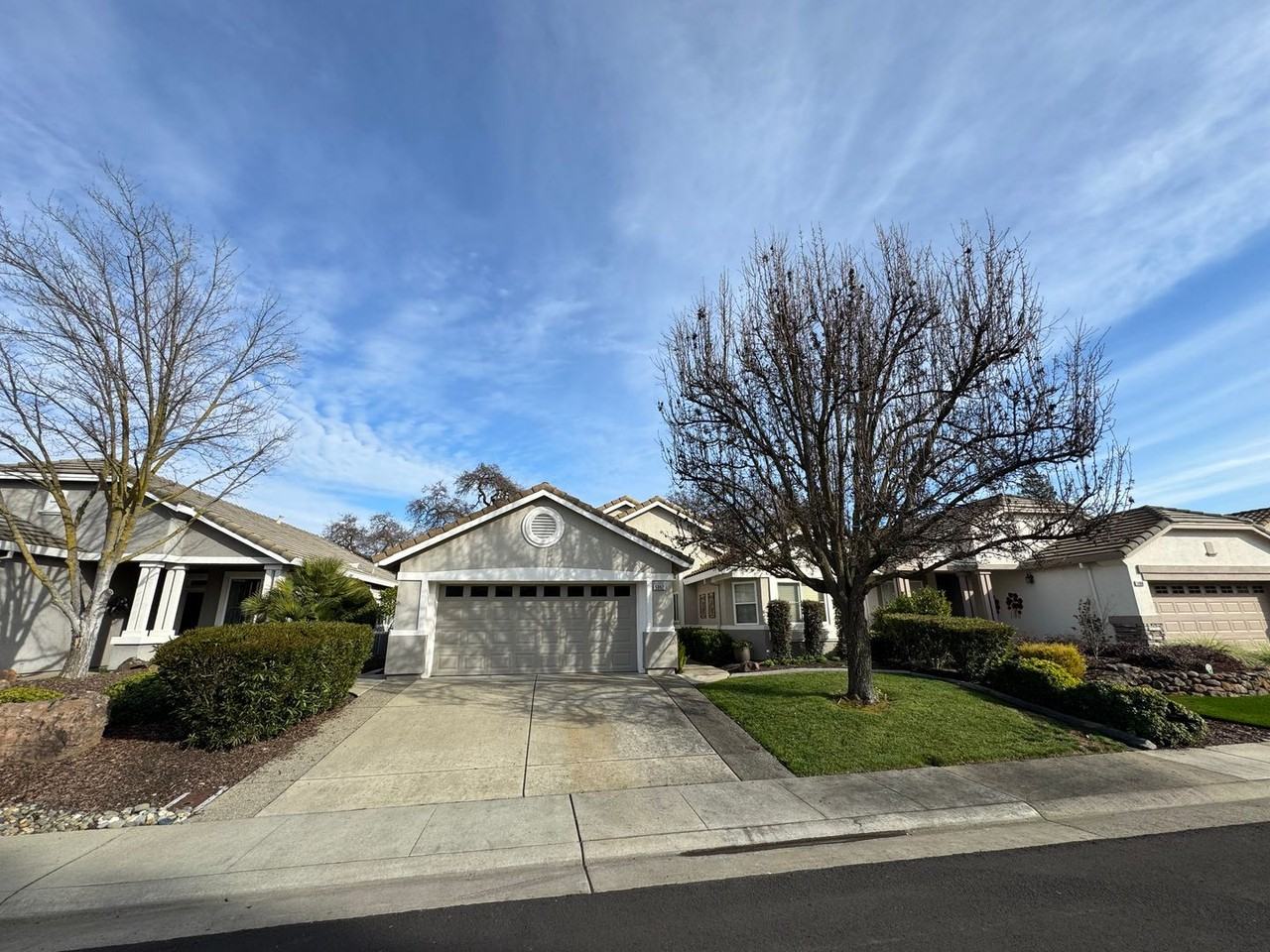 5992 Whisperlodge Way - Photo 2 of 27