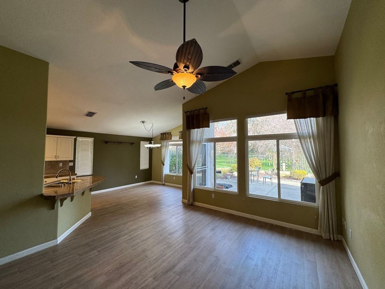 5992 Whisperlodge Way - Photo 4 of 27