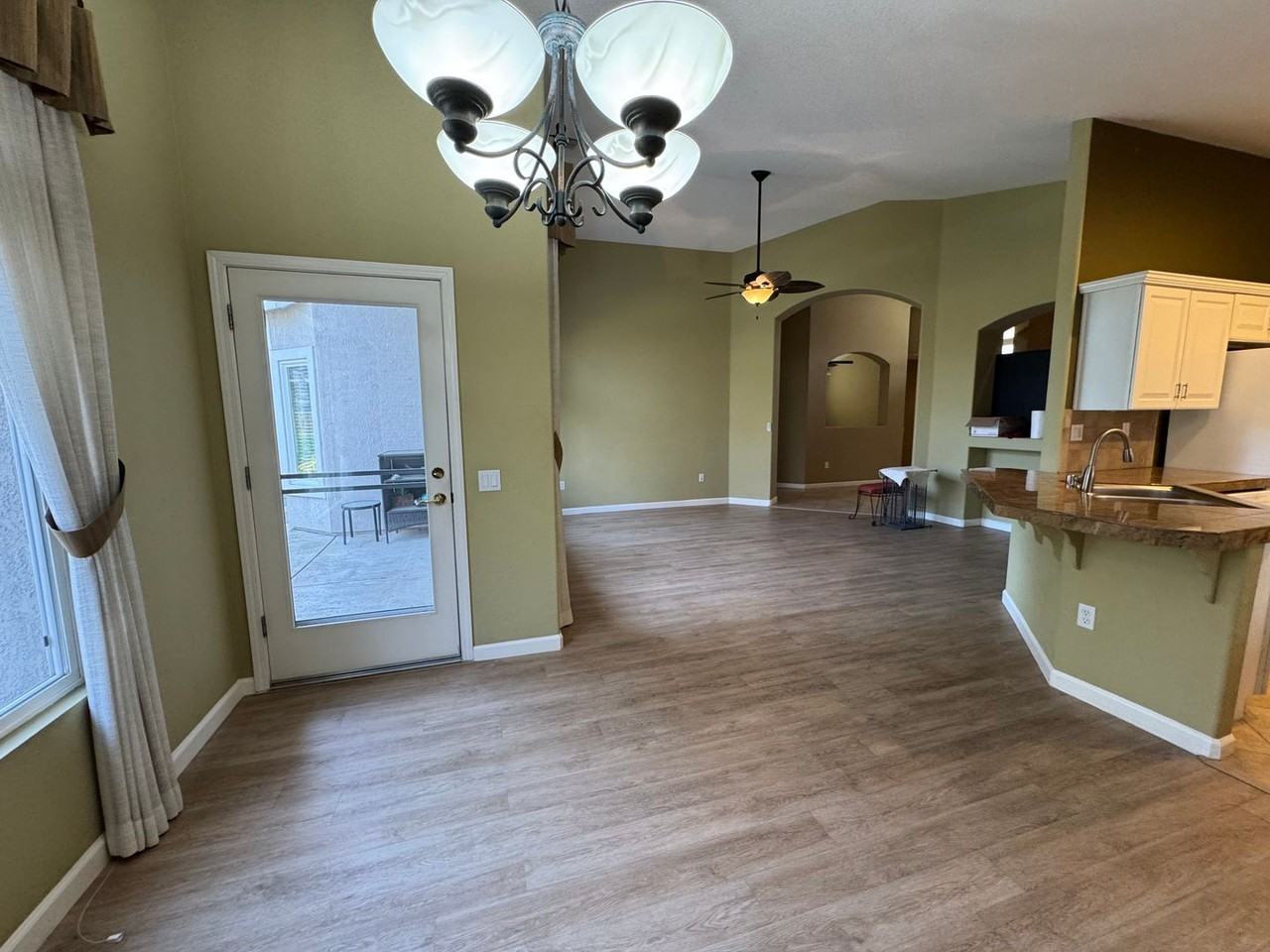 5992 Whisperlodge Way - Photo 5 of 27