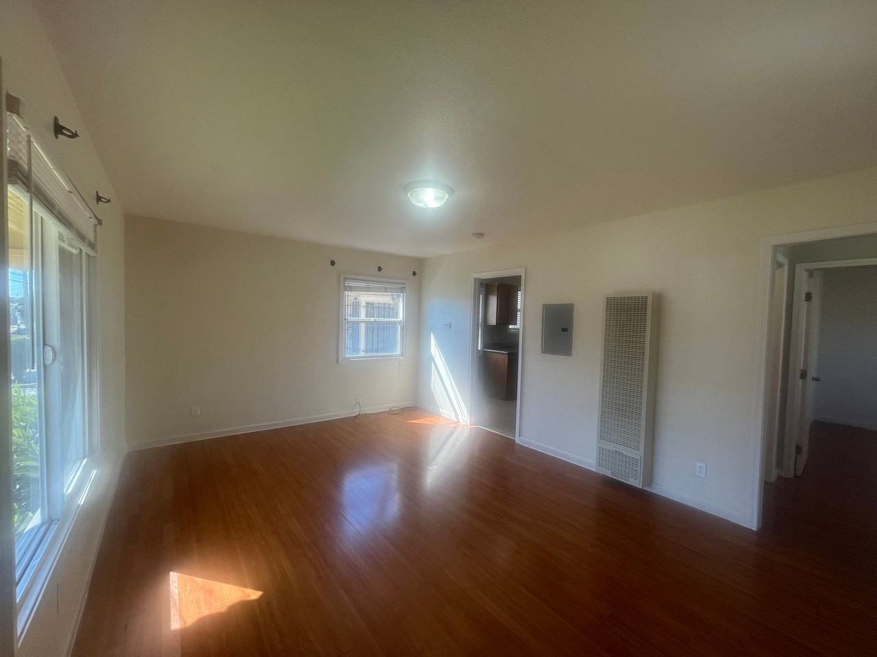 1975 86th Ave - Photo 3 of 9