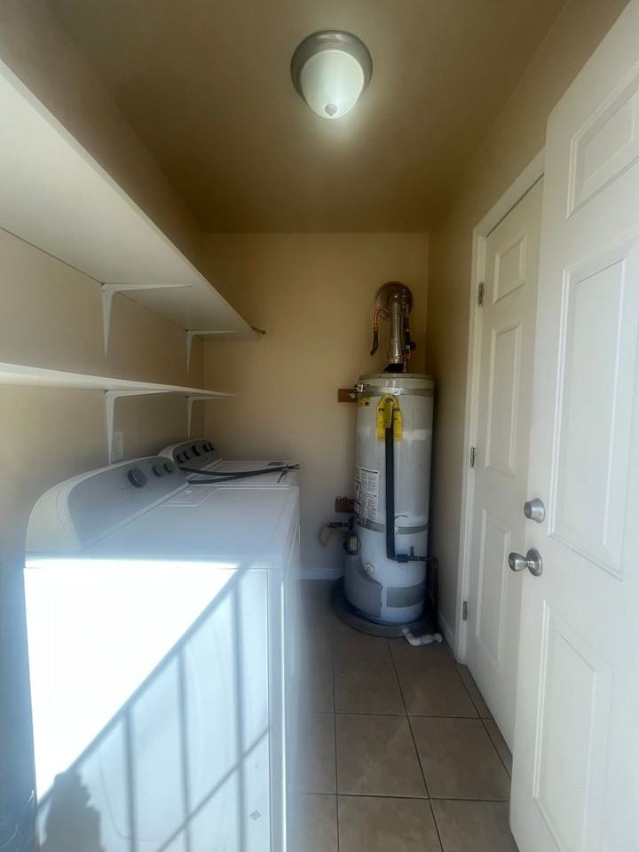 1975 86th Ave - Photo 7 of 9