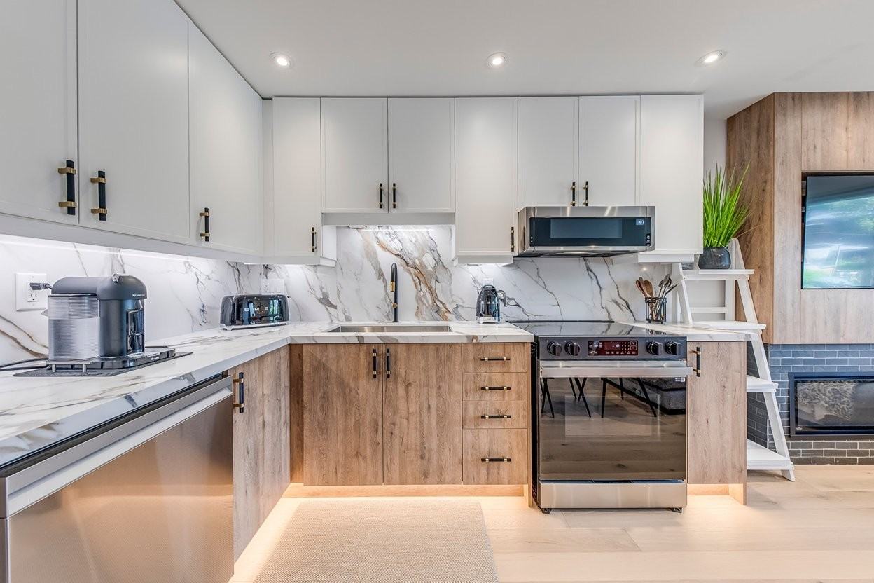 359 Harvie Ave - Photo 3 of 12