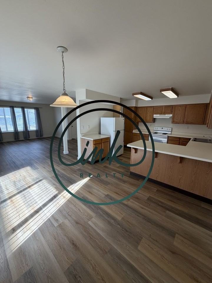 101 Palmer Ct - Photo 2 of 11