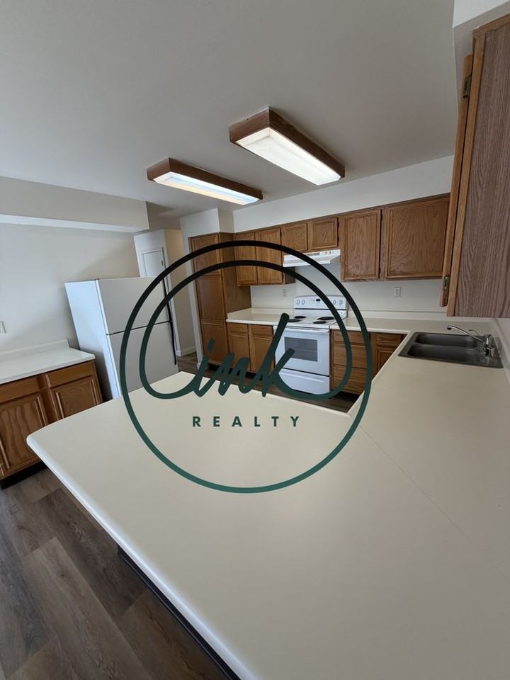 101 Palmer Ct - Photo 3 of 11