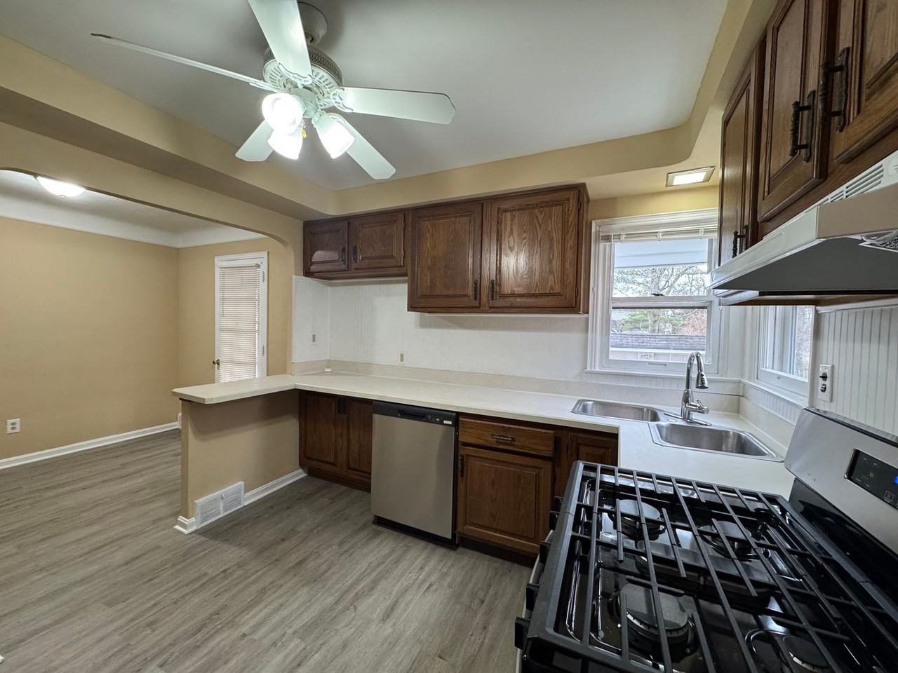 2084 E 224th St - Photo 5 of 14