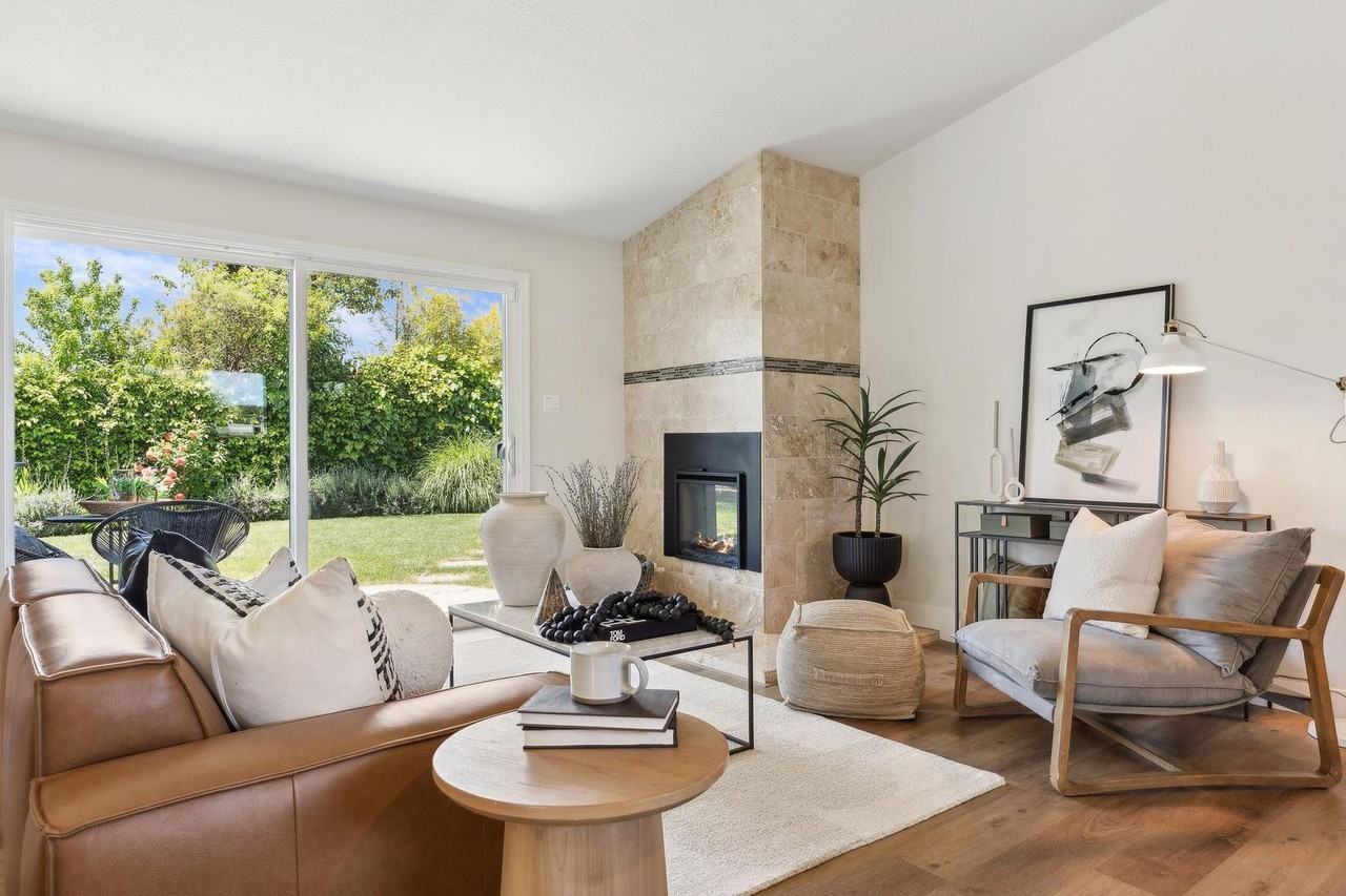 53 Labrea Way - Photo 4 of 31