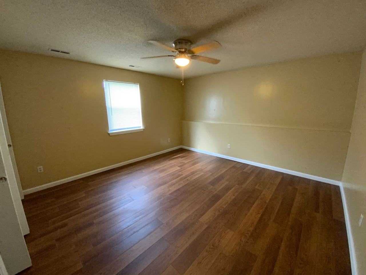 503 Columbia Dr #K - Photo 4 of 27